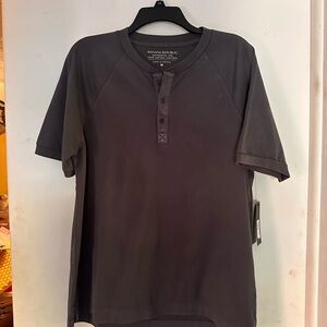 Banana Republic Men's Charcoal Short Sleeve Tee